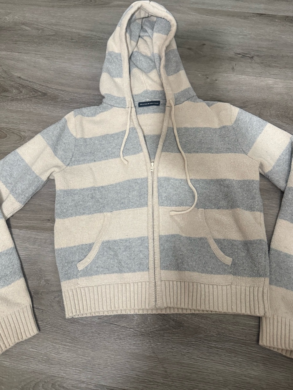 Brandy Melville zip up